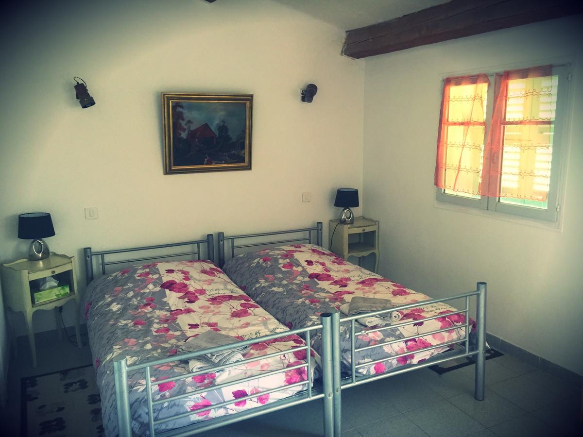 فندق Auberge De Calendal Aiglun  المظهر الخارجي الصورة